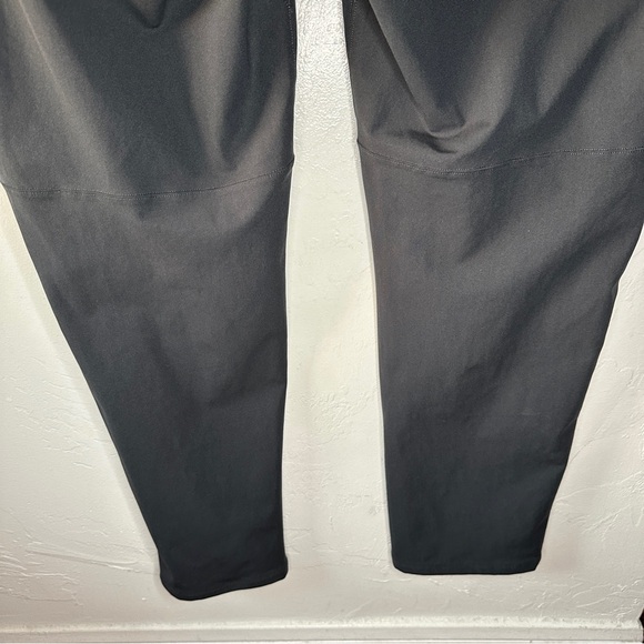 36”x28” Lululemon size 34 Men’s ABC Trouser Warpstreme Color Dk Gray MSRP$128 - Picture 12 of 13